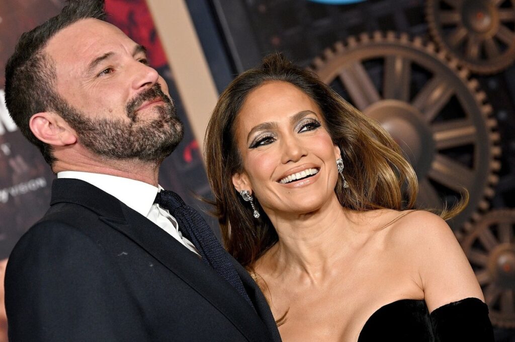 jlo and ben happy mood jlo and ben happy mood